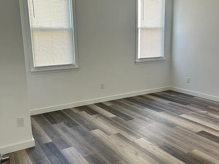2035 W Toronto St #2 — Photo 7