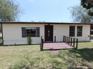 501 E Bessie St, Hebbronville, TX 78361