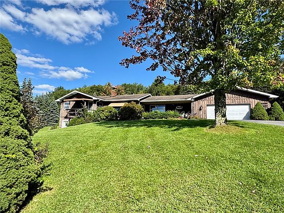 4th image of 988 Swart Hollow Rd