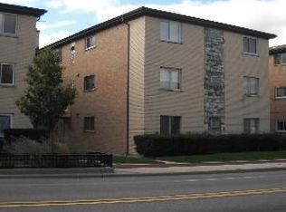 8549 Grand Ave APT 2E, River Grove, IL 60171