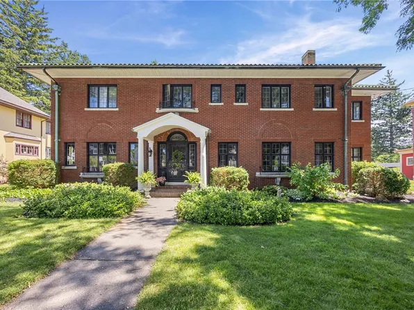 52 Ellicott Ave, Batavia, NY 14020