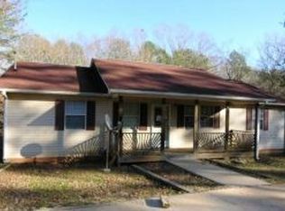 15 Whispering Winds Dr, Murrayville, GA 30564