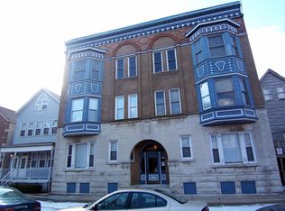 1337 W Wellington Ave #1, Chicago, IL 60657