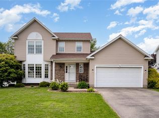 65 Geraldine Pkwy, Rochester, NY 14624