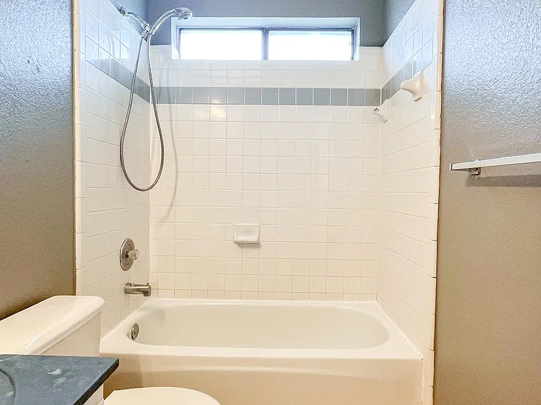 3406 Bamboo Ln — Photo 13