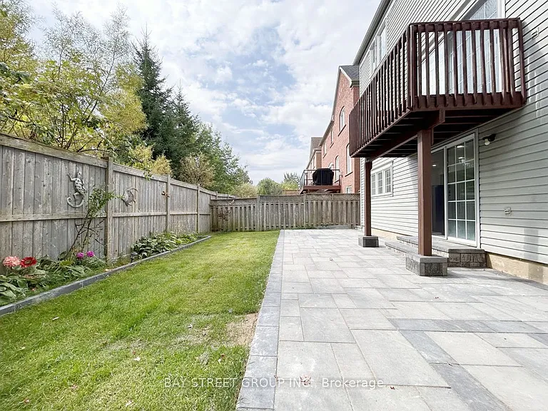 17 Bradbury Cres — Photo 14
