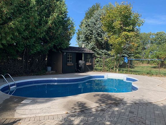 3rd image of 2055 Switzerville Rd