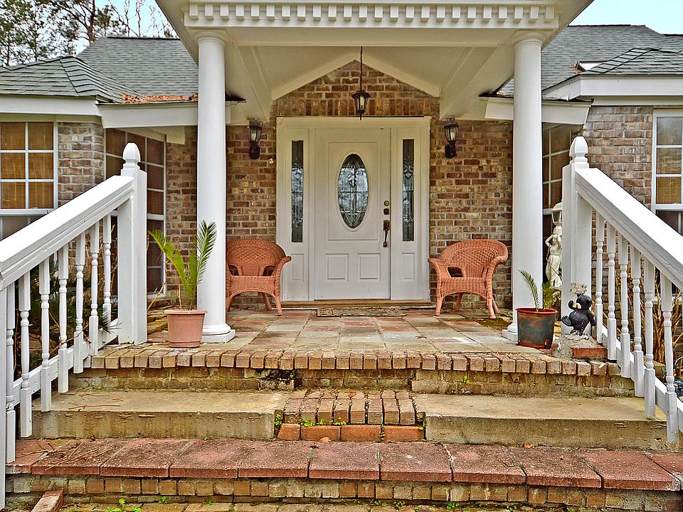 1st image of 146 Poplar Cir