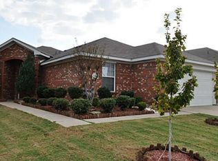 704 Aries Dr, Euless, TX 76040