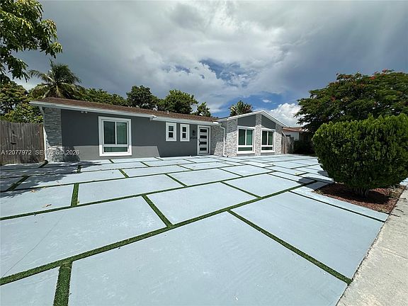 3rd image of 15244 SW 108th Ct