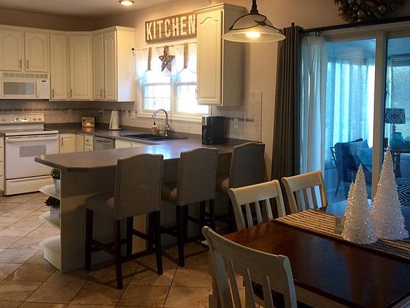 4th image of 207 Cheshire Dr