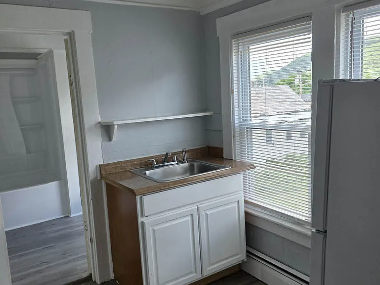 23 S Main St #10 — Photo 13