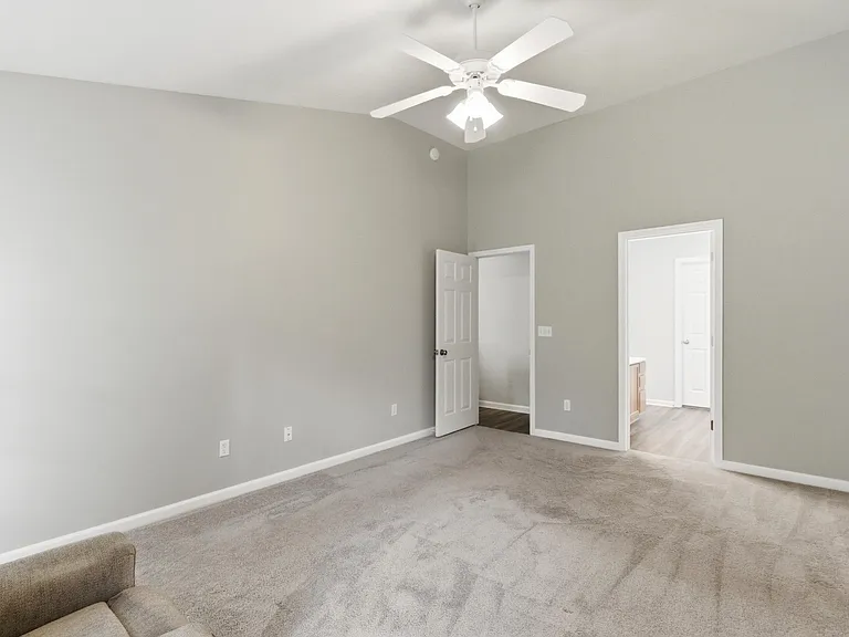752 Rosslyns Dl — Photo 30