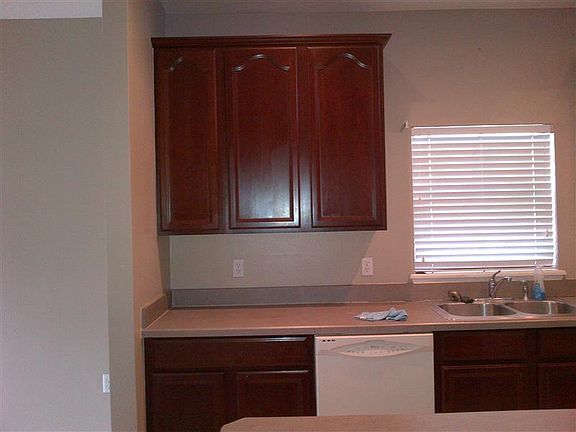 3rd image of 7628 Canfield Ct