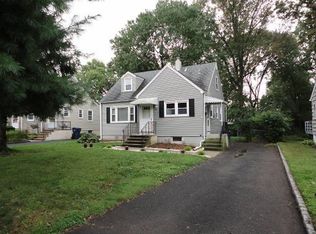 51 Gedney Rd, Lawrence Township, NJ 08648