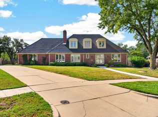 7009 E Stonegate Ln, Wichita, KS 67206