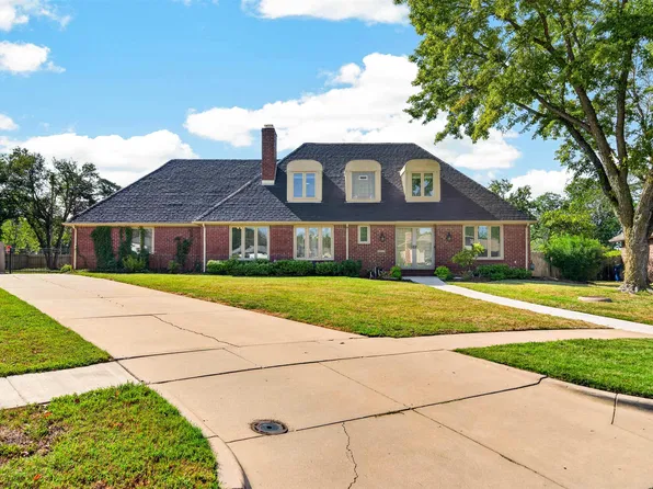 7009 E Stonegate Ln, Wichita, KS 67206