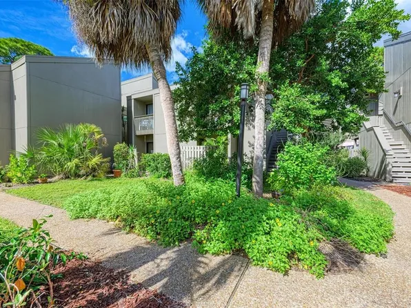 110 Woodland Pl #110, Osprey, FL 34229