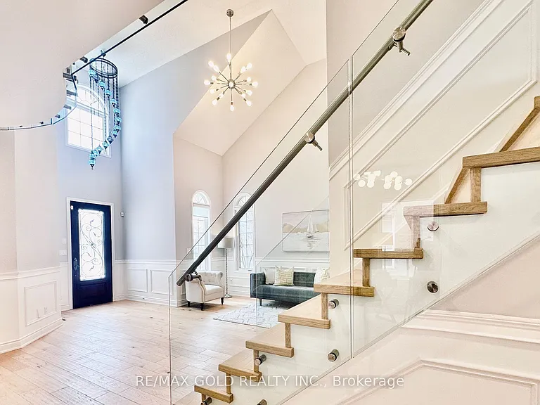 2293 Woodcrest Dr — Photo 23