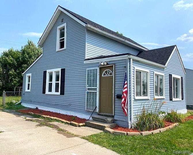 1st image of 23490 Blackett Ave