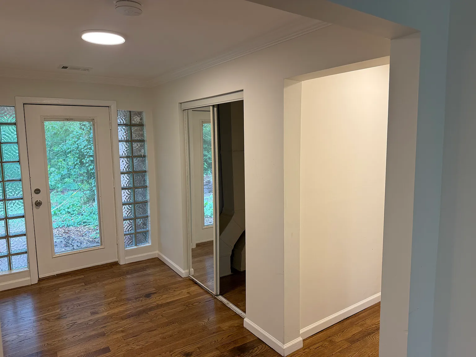 4 bed, 3500 sqft, $2,950 — Photo 4