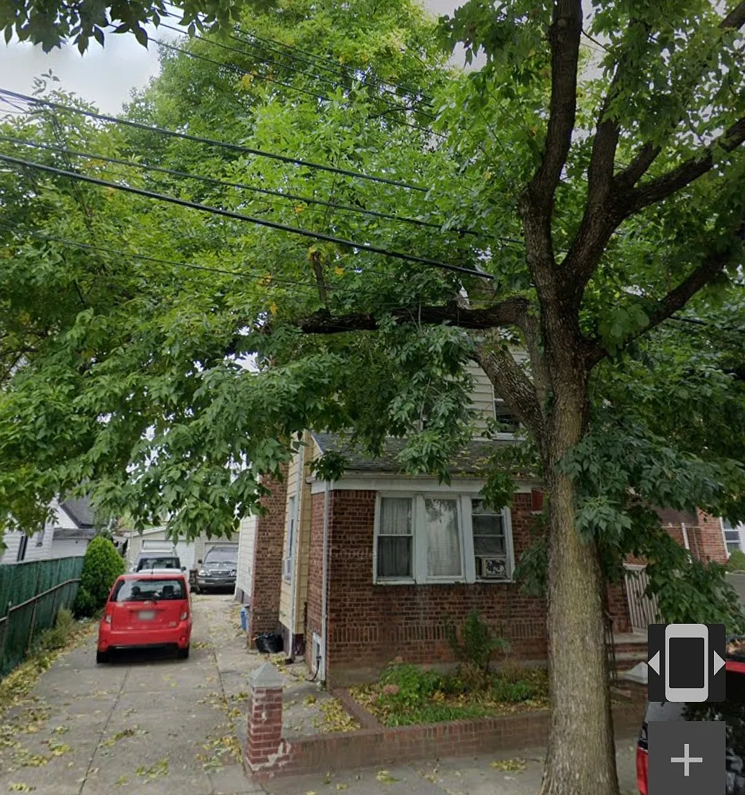 2 bed, $900 — Photo 1