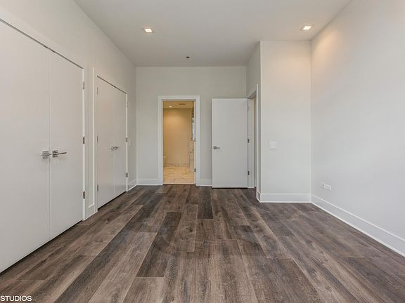 4th image of 345 N Canal St #3602