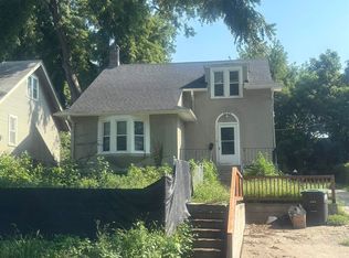 2573 Ida St, Omaha, NE 68112