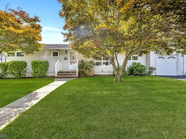 242 S 15th Ave, Manville Boro, NJ 08835