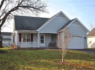 1240 Holland Dr, Farmington, NY 14425