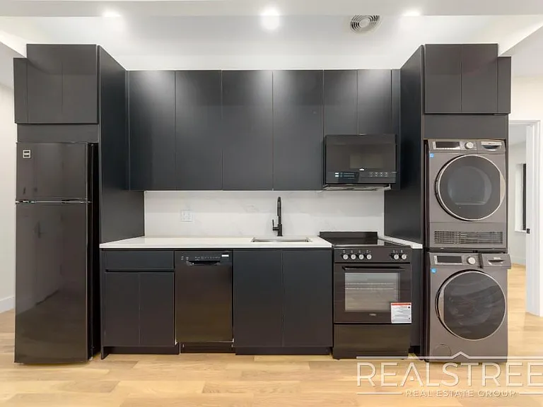 1406 Lincoln Pl #2R — Photo 4