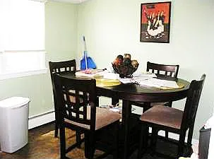 Eat-in Kitchen