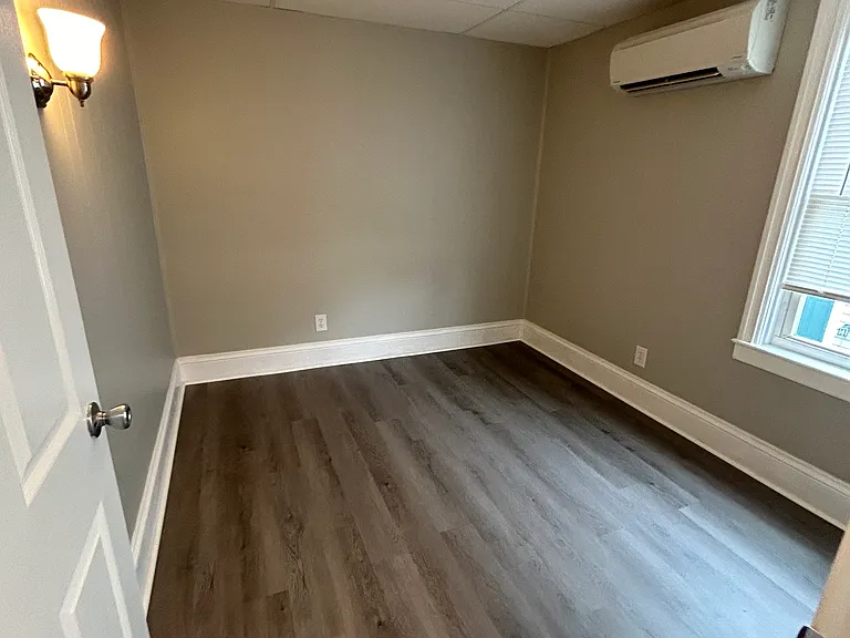 18 Vernon St #2F — Photo 6