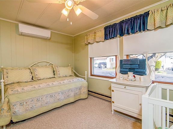 5th image of 8 Village Cir E