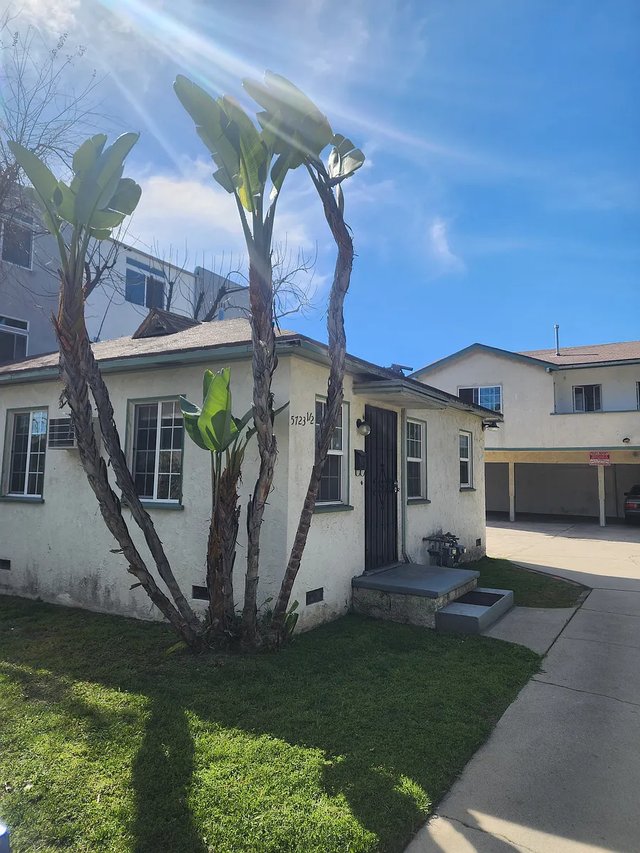 Building Photo - 5723 Fair Ave #2-5723-1