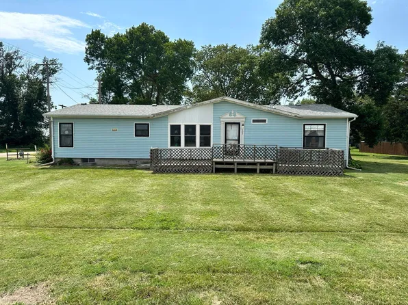 103 S Main St, Bladen, NE 68928