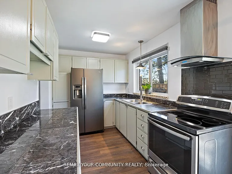 1020 Central Park Dr #39 — Photo 12