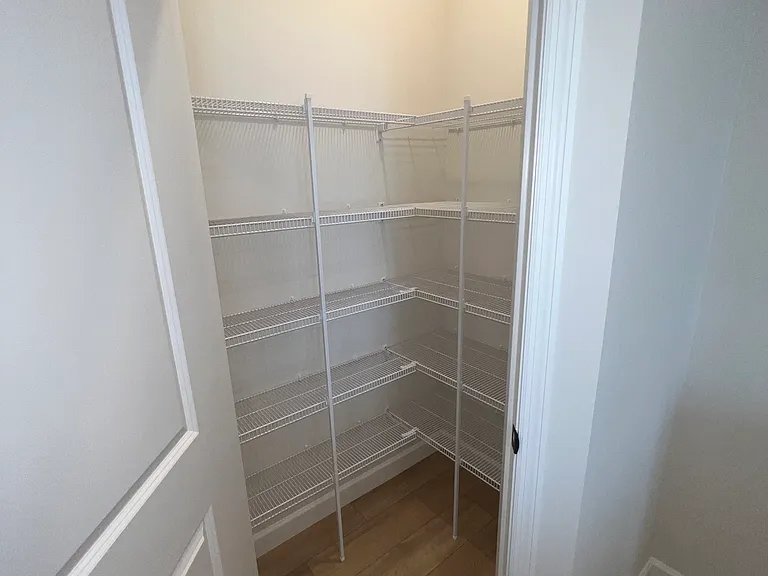 7911 Mexico Rd — Photo 32