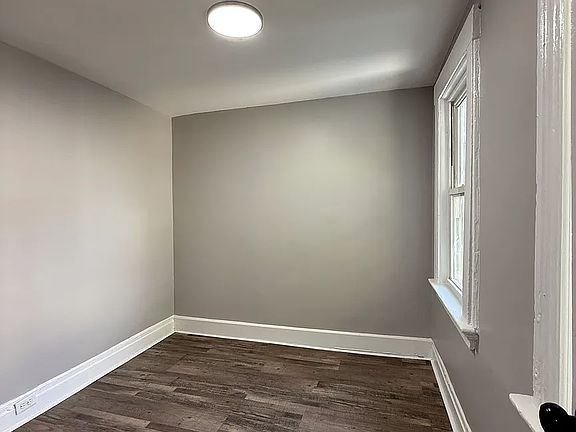 4th image of 187 Jelliff Ave #5D
