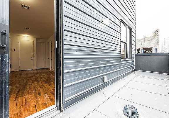 4th image of 166 Central Ave #2A