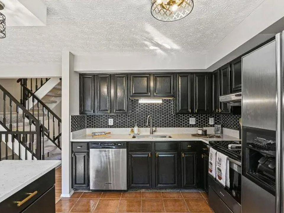 1st image of 8013 Tyson Oaks Cir