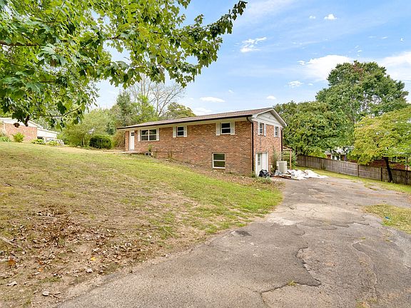 4th image of 198 Belleview Dr SE