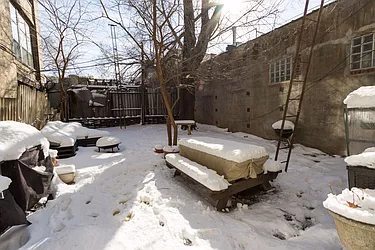 Rented by Joel Weisz, LREB