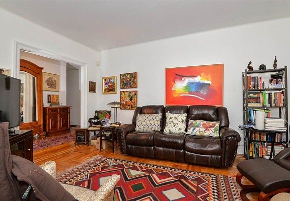 5th image of 53 Duncan Ave #26