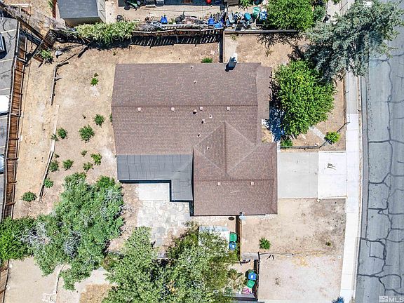 4th image of 3715 Woodside Dr
