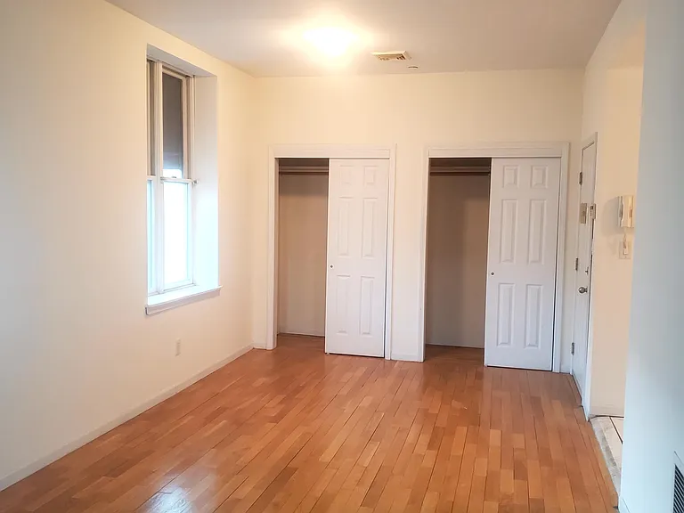 2 4th Ave #2D — Photo 5