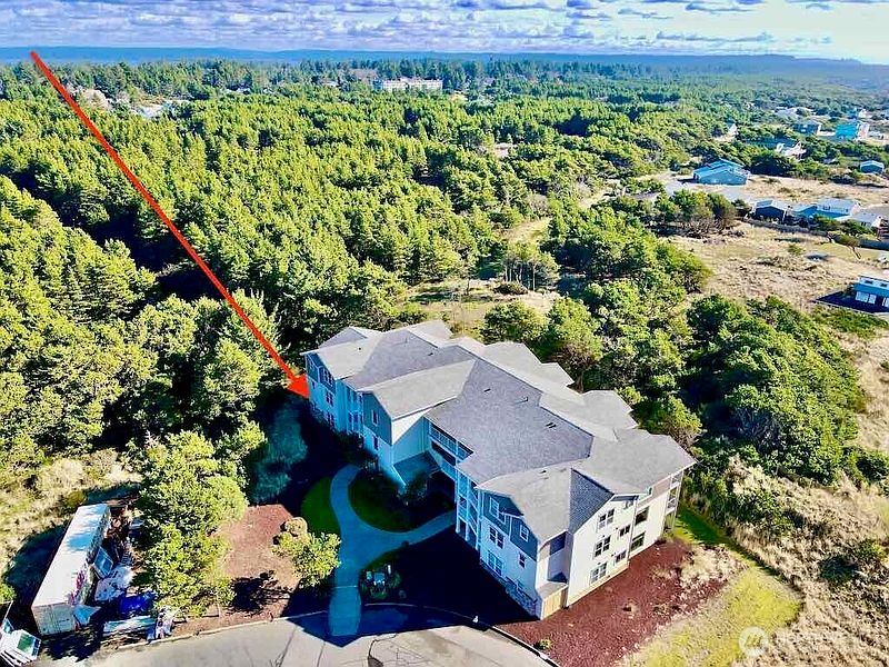 3rd image of 1600 W Ocean Avenue #1311