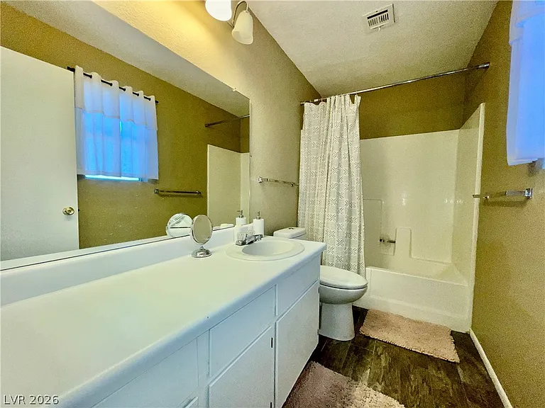 2040 Mesquite Ln #N-104 — Photo 11