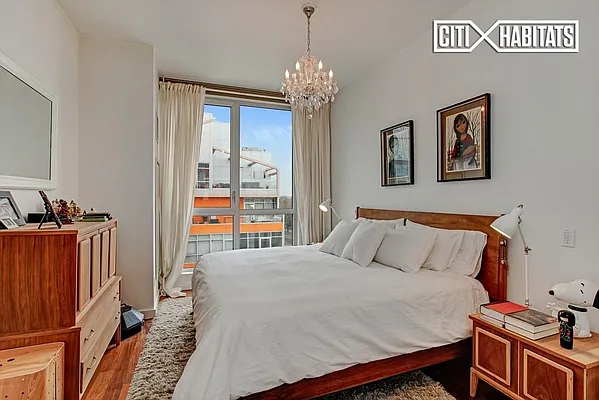 Sold by Citi Habitats | media 4