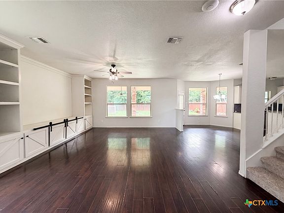 3rd image of 6623 Ambrose Cir